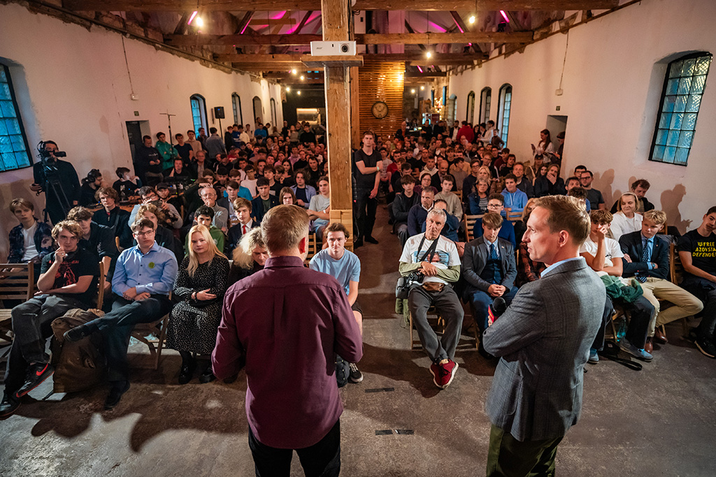 Vít Rakušan s podporovateli